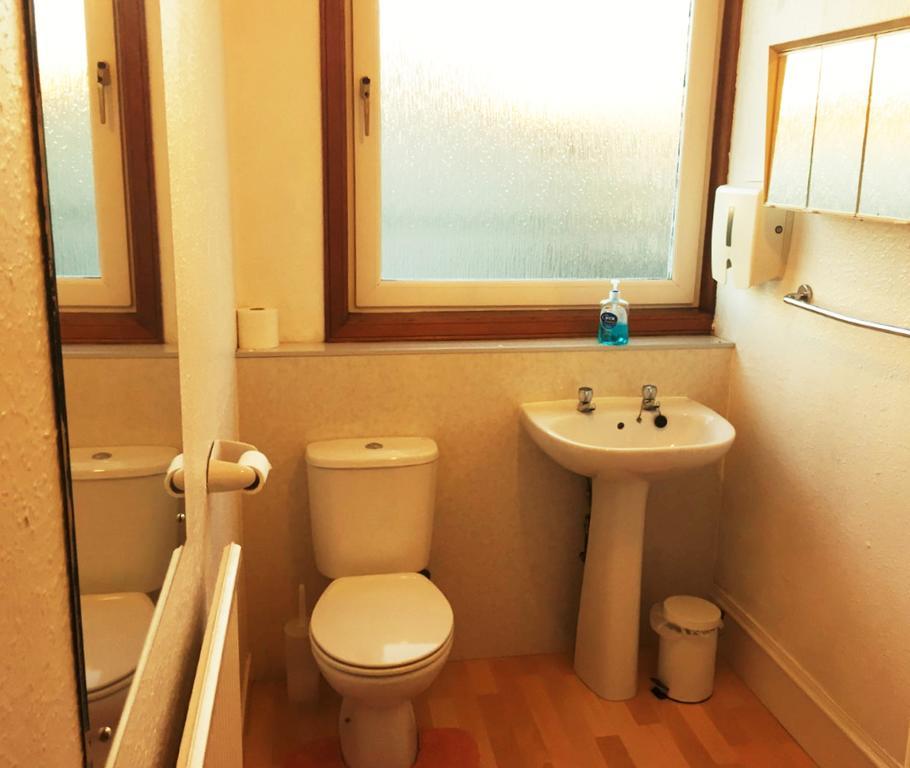 Antrim Guest House Aberdeen Bagian luar foto